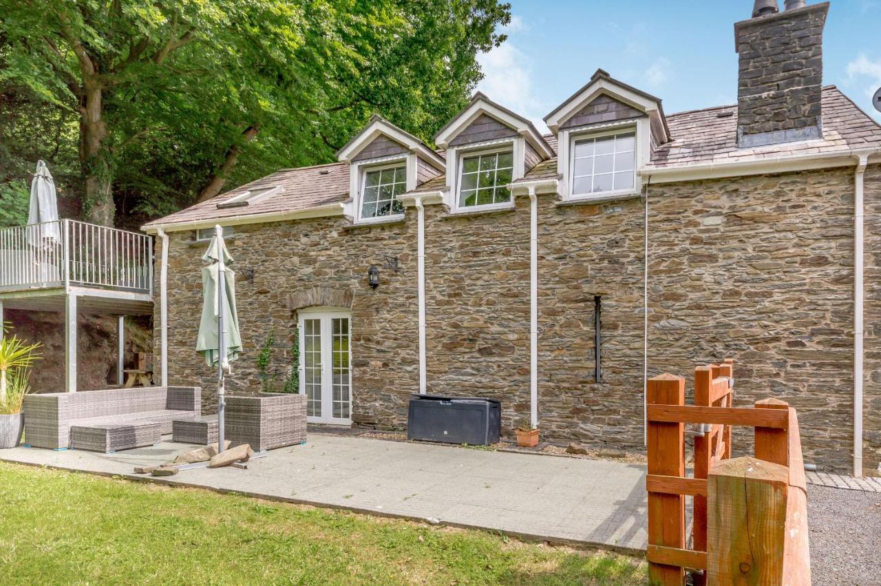 Garden Apartment Llandysul Exterior photo
